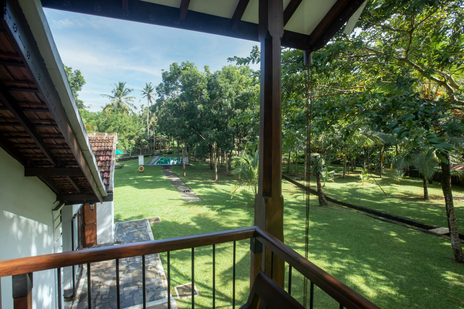 4 BEDROOM VILLA IN AHANGAMA